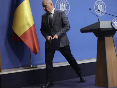 Gata! Bolojan a decis când pleacă din PNL dacă moțiunea trece la votul de săptămâna viitoare. Cui lasă scaunul din fruntea liberalilor
