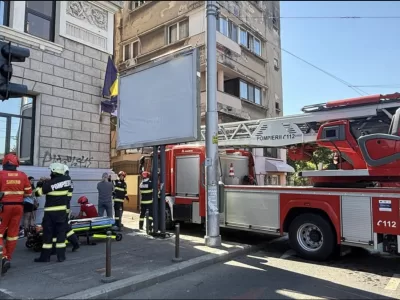 Incendiu de proporții! Se intervine în forță pentru salvarea victimelor. Din păcate 3 persoane...