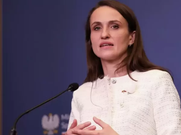 Asta mai lipsea! Oana Țoiu creează o premieră absolută! Datorită ei NATO va....
