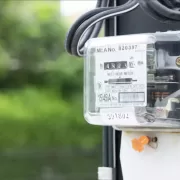 Așa ceva nu s-a mai pomenit! Curent gratis pentru români
