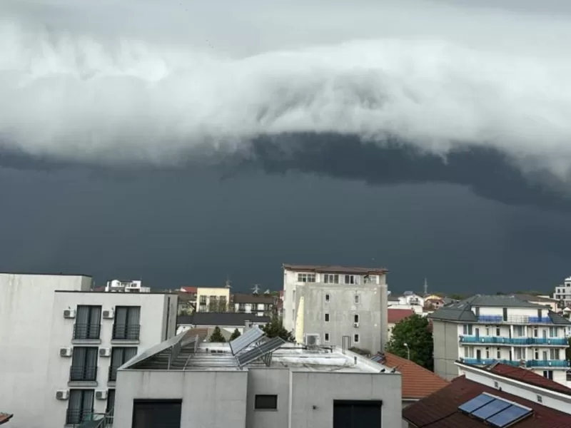 Furtuna a făcut prăpăd în România! Zone extrem de afectate de vântul puternic și grindină