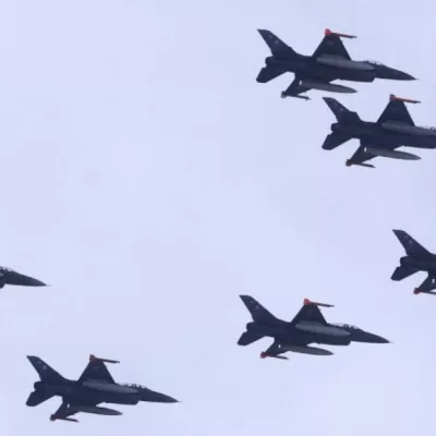 Alertă NATO! S-au ridicat avioanele de luptă. Oamenii, trimiși să se ascundă în adăposturi