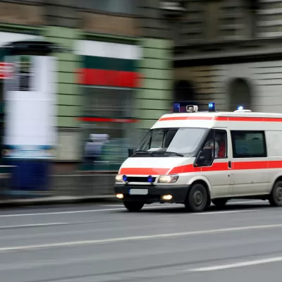 Cel puțin opt morți și 25 de răniți după ce un tren...